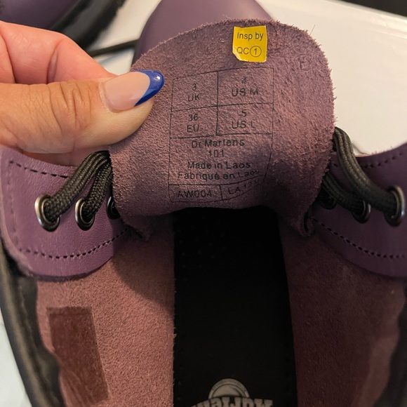 Rare Deep Purple Dr Martens NWOT - Picture 3 of 4